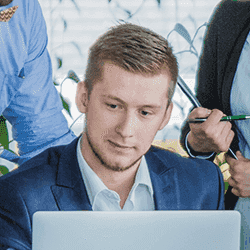 智能预警提醒的手机号验证码轰炸免费